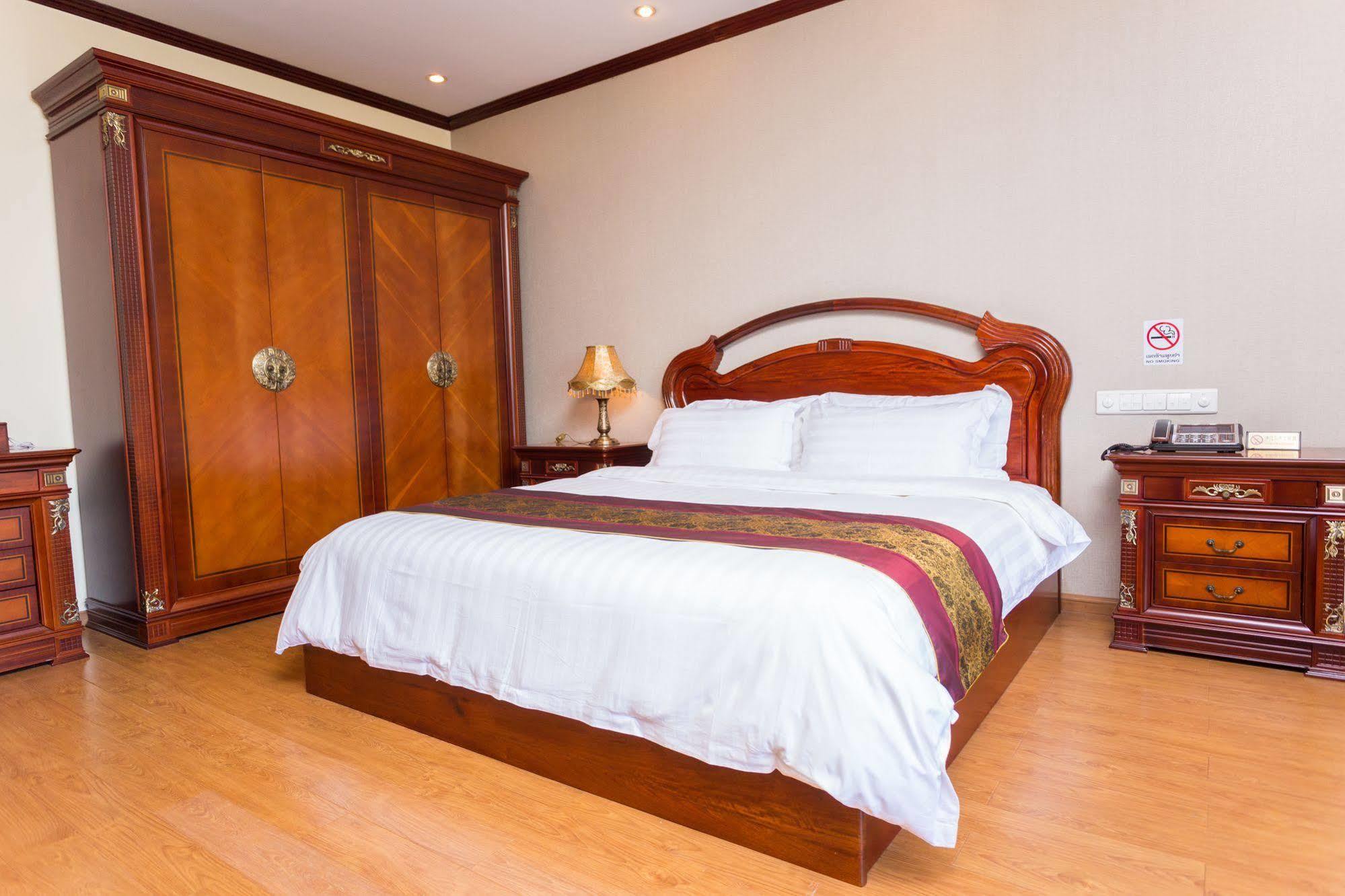 Mekong Hotel Viêng Chăn Ngoại thất bức ảnh