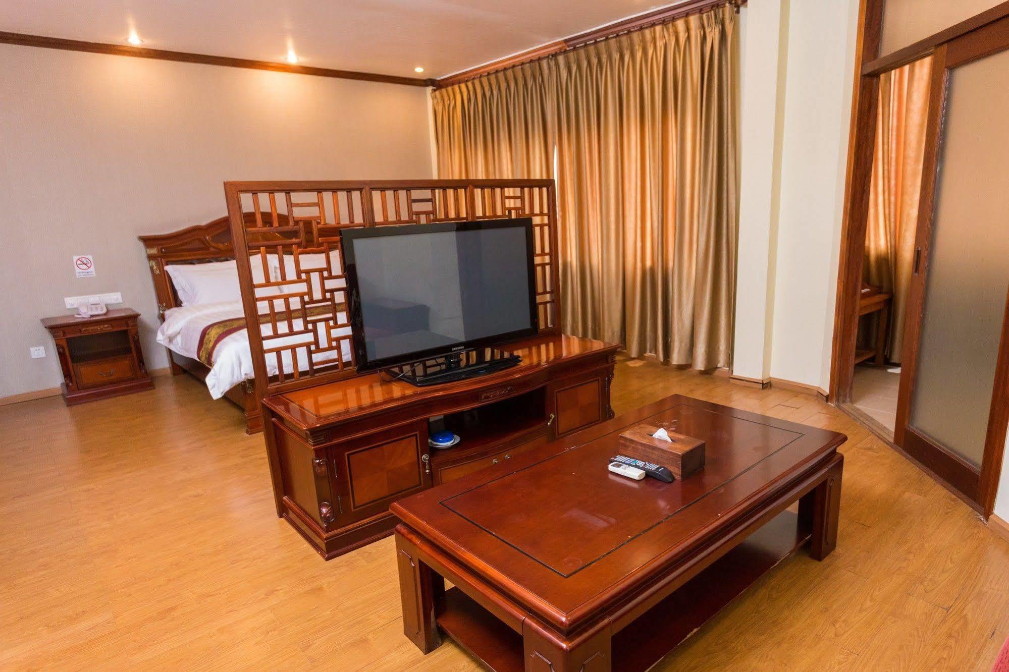Mekong Hotel Viêng Chăn Ngoại thất bức ảnh